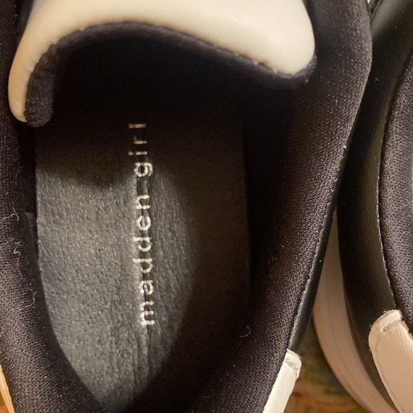 Madden girl black and white platform shoe size 6.5 - Picture 7 of 7